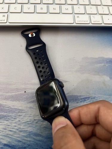 Apple Watch Series 6 40MM A2291 MG133VC/A 32GB Wi-Fi Only Blue - Photo 2 sur 17