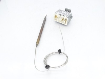 JUMO EM2 TEMPERATURE CONTROLLER