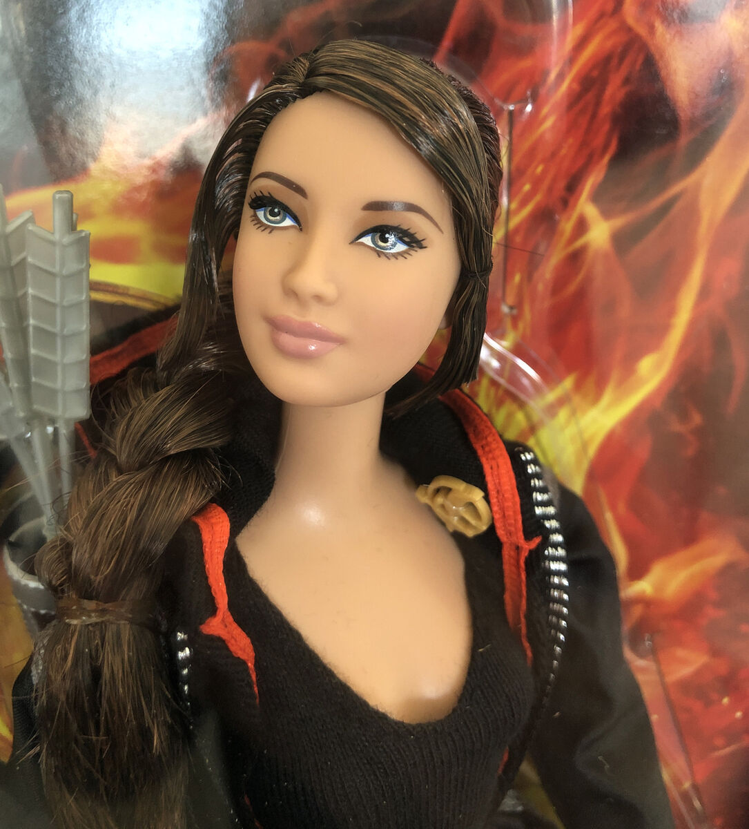 Coturno Preto da Barbie Collector Katniss - Jogos Vorazes, Brinquedo Barbie  Usado 93922599