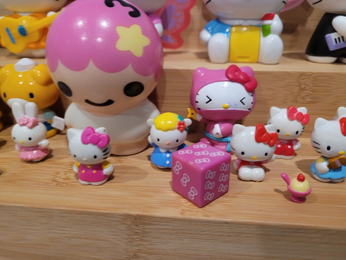 2009 Jakks Sanrio Hello Kitty TV Show Museum Compact Playset Lala