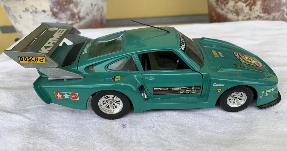 Porsche 935 TT 1:24 Burago No Polistil Maisto Solido  - Immagine 3 di 4