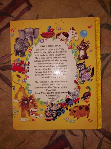 Disney Friends hardcover 1987 Golden Book Cinderella Snow White Pinnochio Bambi - Foto 3 di 3