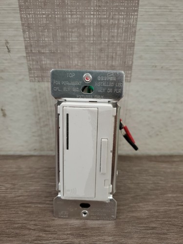 Cooper Eaton 600W RF Smart Dimmer ZWave Compatible Master Switch RF9540N, 3 Way - Picture 2 of 4