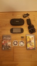 SONY PSP SLIM & LITE PIANO BLACK CONSOLE MODEL 2003 & CHARGER & 4 GAMES BUNDLE