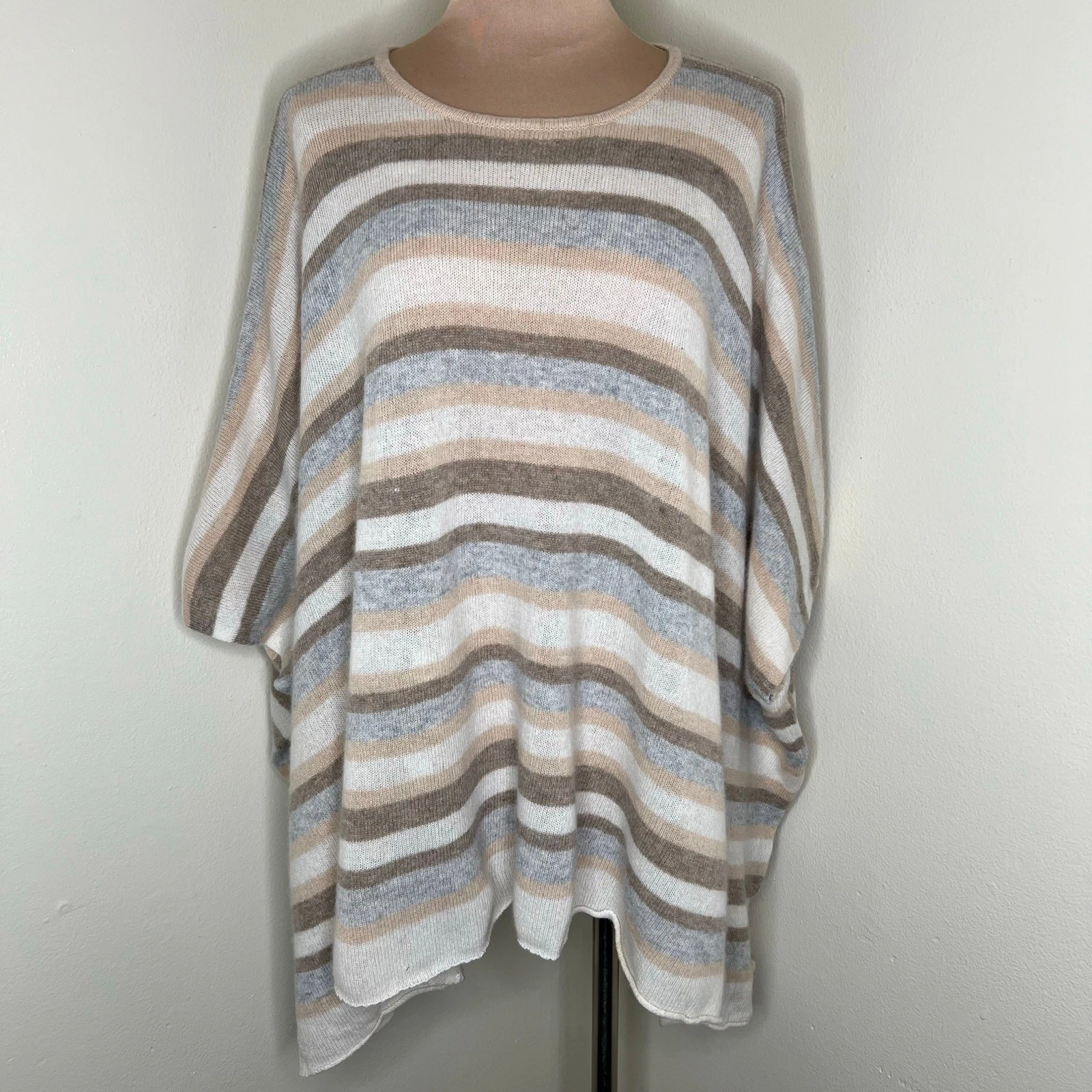 Claudia Nichole Cashmere Poncho Sweater Medium Womens Oversized Striped Knit Tan