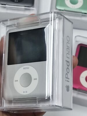 New Apple iPod Nano 3rd Generation 4GB 8 GB - sliver- A1236