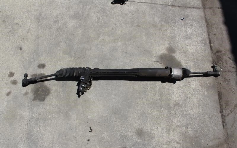 Volkswagen Touareg 2004-2010 montaje de piñón y cremallera eléctrica sin asistencia de velocidad OEM Foto 2 de 2