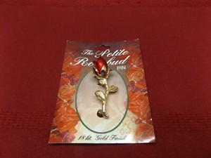 Authentic VINTAGE PETITE ROSE BUD 18K GOLD PLATED GOLD TONE METAL PIN BROOCH ON CARD