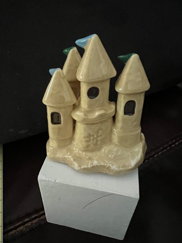 Nora Fleming mini - A260 Magical Sand Castle - St. Jude Limited Edition no flaws - 第 1/7 張圖片