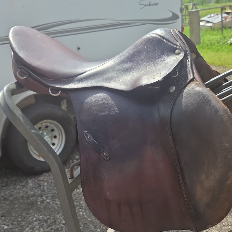 Stubben Siegfried Close Contact Jumping English Saddle Brown Size 31 MPN 737150