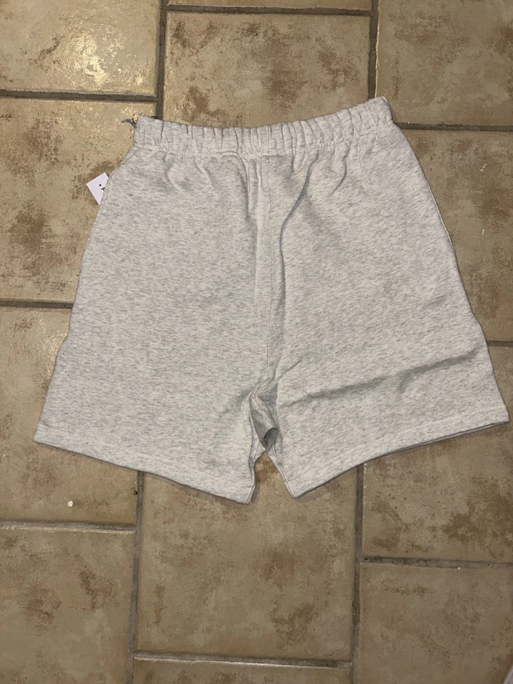 Pantalones cortos Light Oatmeal Essentials Foto 2 de 2