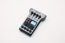 Zoom PodTrak P4 Portable Podcast Recorder