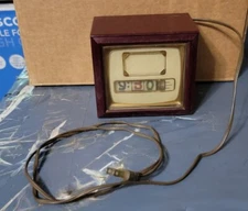 1957 Penwood Numechron Tymeter TV Television Flip Clock Model 700