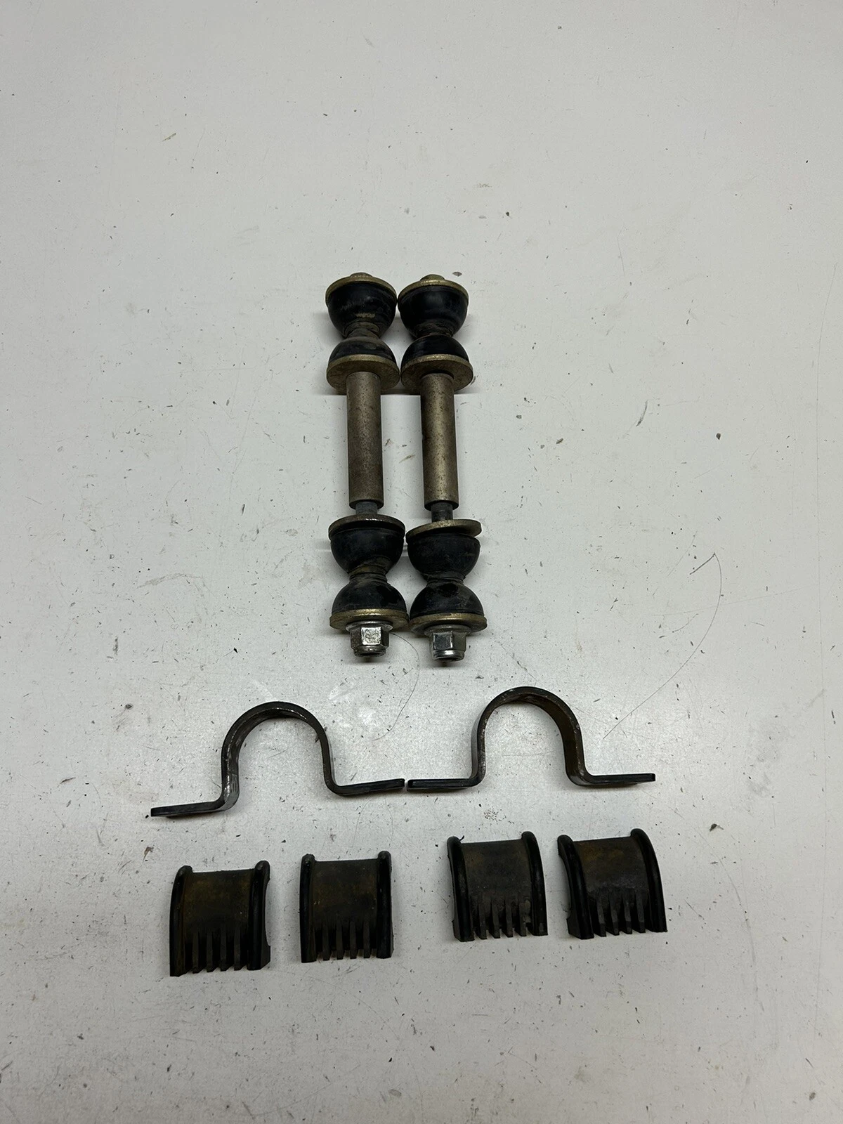2016 16 Arctic Cat 700 HDX XT CREW LOT Torsion Bar Mount Rubber Strut