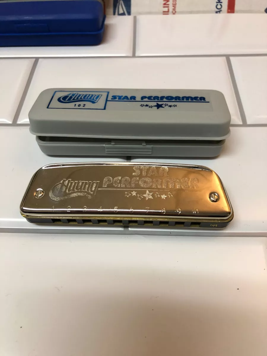HARMONICA Huang STAR PERFORMER HARP KEY OF Bb new NEVER USED with case HOHNER