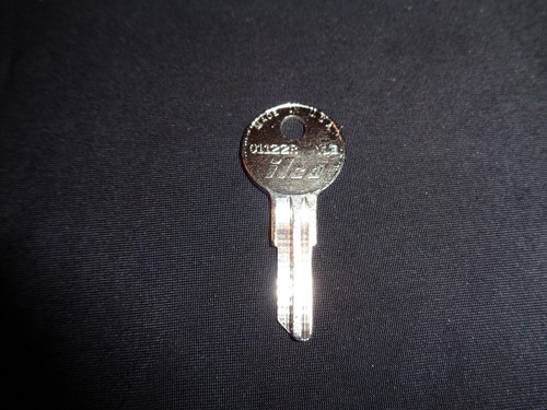 Llave en blanco Y13/O1122R Ilco Yale EE. UU. llaves plateadas Y 13 una llave en blanco nuevo EE. UU. - Imagen 3 de 3