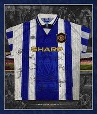 Manchester United 1994/96 signed away 3rd shirt RARE