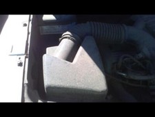 Used Air Cleaner Assembly fits: 2004 Saturn Vue 2.2L VIN D 8th digit opt L61 Gra