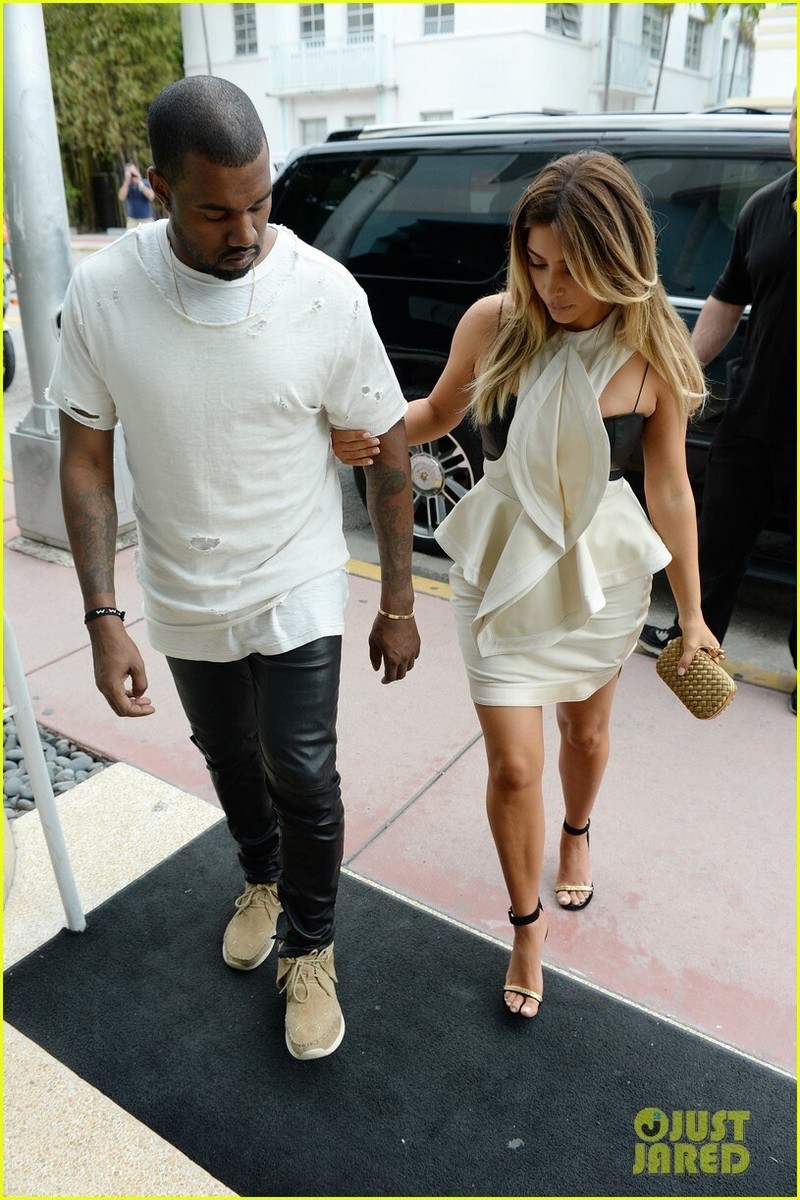 kim kardashian peplum dress Givenchy Peplum Dress Cream size 38 aso Kim Kardashian
