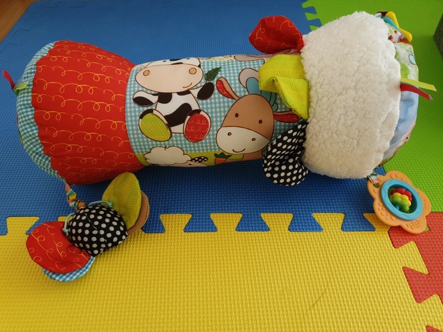 elc blossom farm tummy time roller