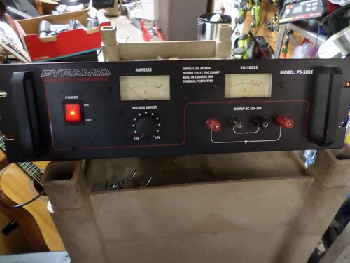 Pyramid PS-52KX Regulated 12-15v Power Supply - Zdjęcie 3 z 6