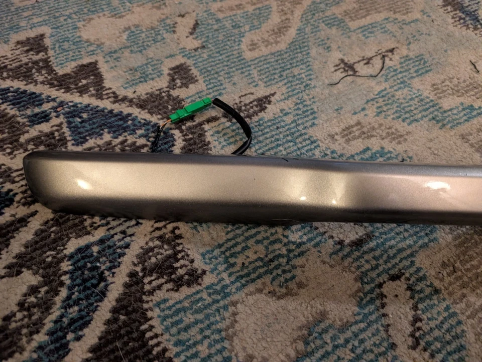 2009-2015 Honda Pilot porta-malas elevador alça dourada fabricante de equipamento original - Imagem 2 de 4