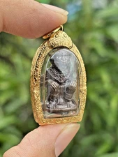 Italian 18K Gold Custom Amulet Frame – Premium Sacred Charm Case