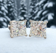 2.00 D VS1 Ct Princess Lab Grown Diamond Studs Set in 14k White IGI Certified