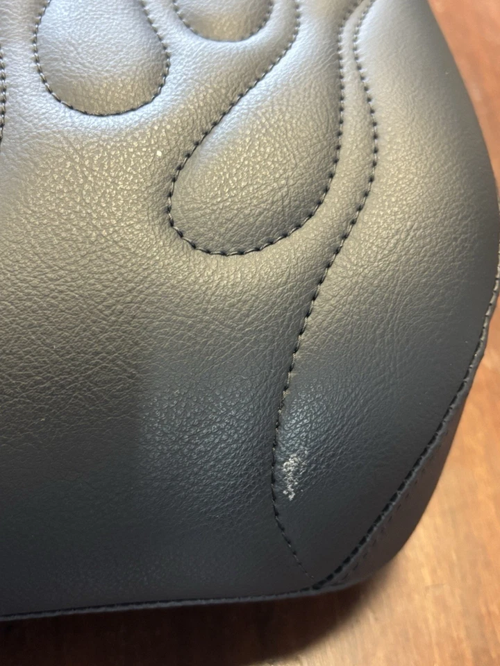 Black Solo Flame Driver Seat For Yamaha V Star 1100- 00' and Up - Image 4 of 4