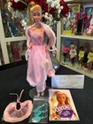 Vintage 1981 PINK N PRETTY BARBIE Doll & Clothes and Accessories Jewellery