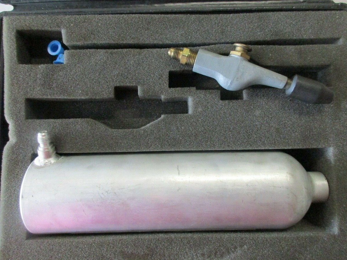 KENT MOORE TOOL J-33883-A AIR CONDITIONING FLUSHING KIT KENT MOORE TOOL J-33883-A AIR CONDITIONING FLUSHING KIT