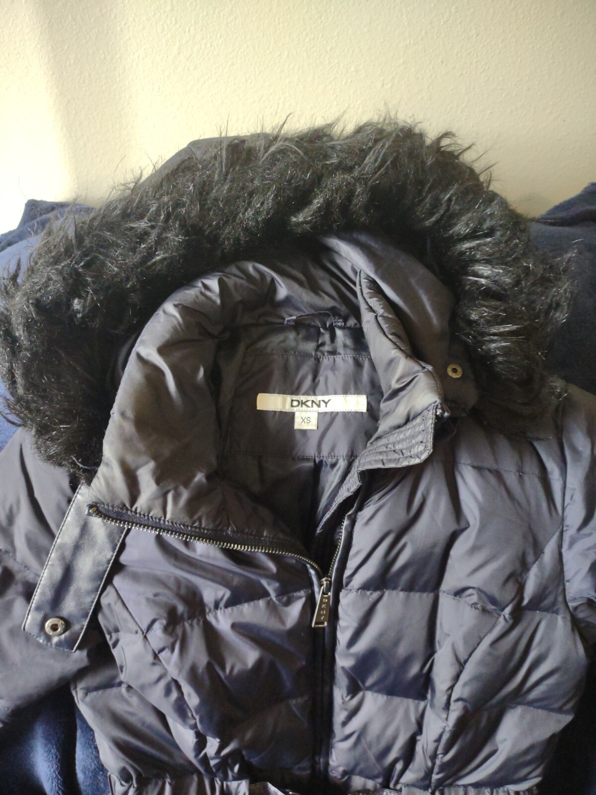 dkny down filled puffer jacket removable hood siz… - image 2