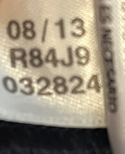 2 Adidas pants (Youth medium 10-12 yrs) 1 slim & 1 loose fit - side pockets - Picture 17 of 17
