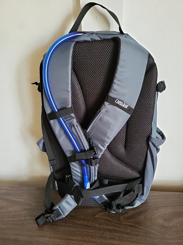 CamelBak Cloud Walker 18 70oz Unisex Trekking Backpack, Dark Slate/Black - 70 oz - Picture 4 of 4