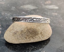 Floral Dotted Design Bangle Solid 925 Sterling Silver Gift For Friend V95