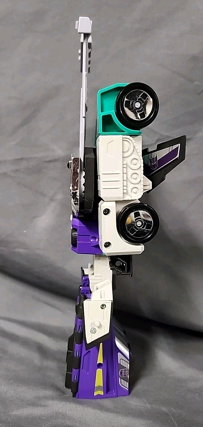 Picture 4 of 19
