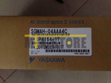 1pcs Brand New Yaskawa servo motor SGMAH-04AAA4C