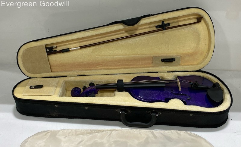 Cecilio by Mendini MV-Purple 1/4 Violin w/ Bow & Case