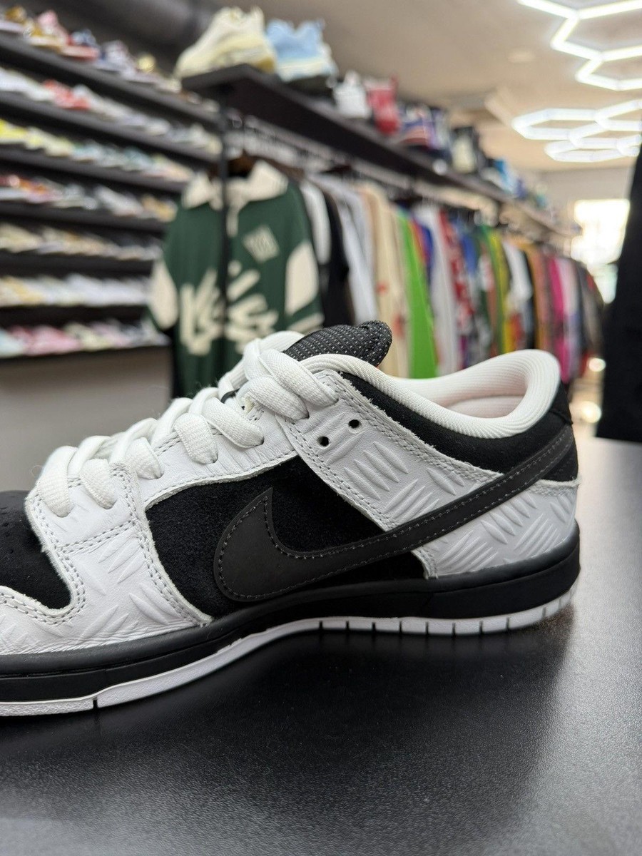 Size 8.5 - Nike SB Dunk Low TIGHTBOOTH | eBay