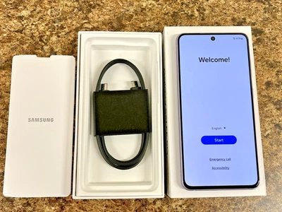 UNLOCKED - Samsung Galaxy S21 FE 5G SM-G990U 128GB Graphite- OPEN BOX