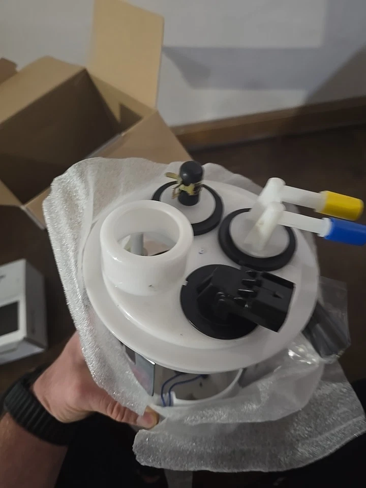 Резервуар топливного насоса Carter P74699R подходит для Dodge Ram 2500 1996-1997 - Изображение 4 из 4