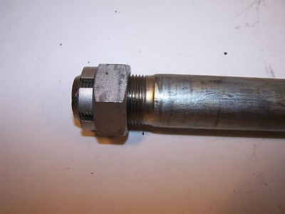 KAWASAKI ZX9 OEM REAR WHEEL AXLE 41068-1326 ZX 7 9 R 6R 7R 7RR 9R
