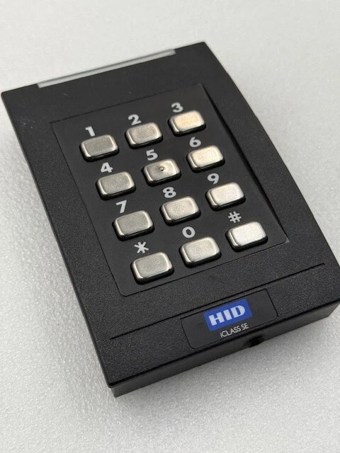 HID iCLASS SE RKLB40E 928NFNTEK000TE Keypad Smart Reader Used (No Back Mount) - Image 4 of 4