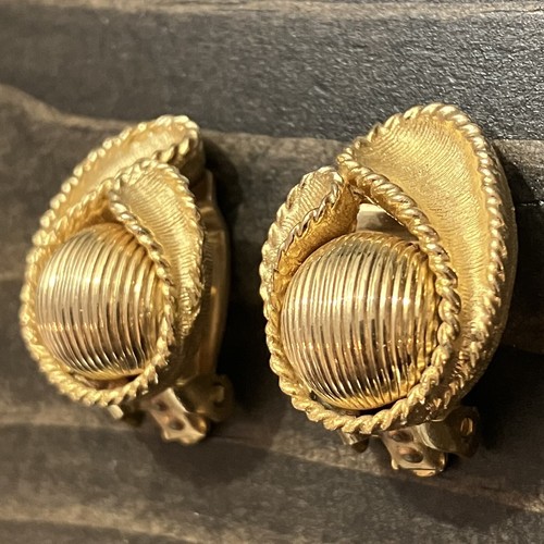 Pendientes con clip de oro Kramer vintage de disfraz joyería patrimonio - Imagen 2 de 8