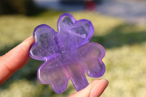 2'' Hand Carved Natural Fluorite Four Leaf Clover Reiki Crystal pendant heal 1pc - Picture 13 of 13