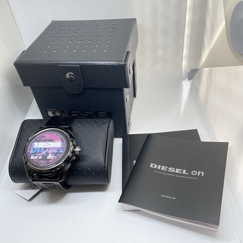 DIESEL ON FADELIGHT 44MM SMART WATCH With tag Case Black - 第 11/11 張圖片