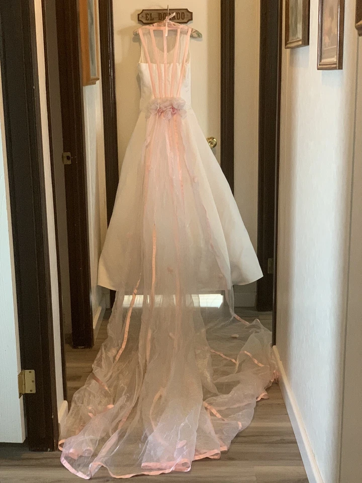 Vintage Pink/White Wedding Dress Sleveless Lace Appliques A Line Bridal PETITES - Image 3 of 4