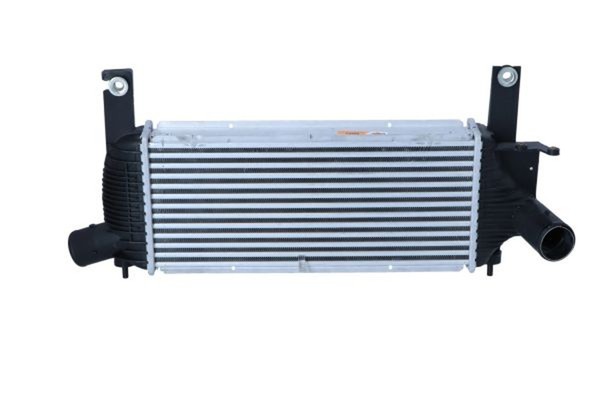 NRF LadeluftküHler 30527 FüR NP300 Pathfinder Navara D40 Nissan D22 R51 Pickup 3-image