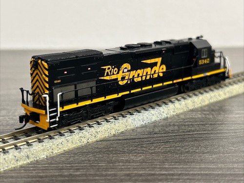 Intermountain N Scale #69401-01 SD40T-2 Diesel Locomotive D&RGW #5342 NIB! - Picture 5 of 11