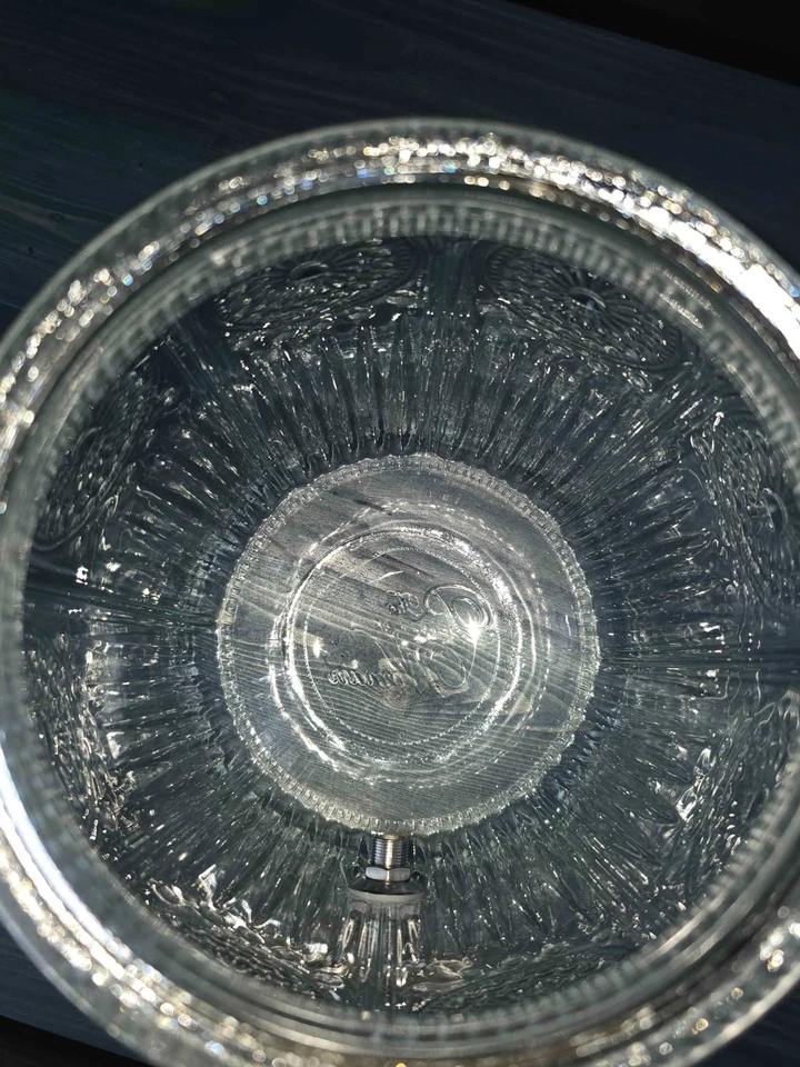 Dispensador de bebidas Pioneer Woman Adeline vidro 2,1 galões transparente em relevo floral - Imagem 2 de 4